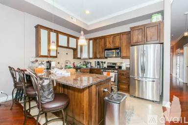 Main picture of 1357 W Grand Ave