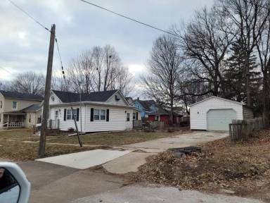 Main picture of 440 N Lemon Ave