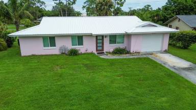 Main picture of 1323 Torreya Cir