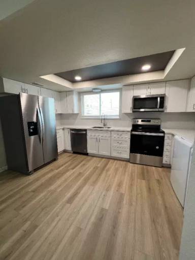 Main picture of 1078 W Flint St