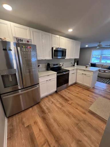 Main picture of 221 Haven Ave