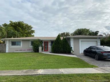 Main picture of 8600 NW 23rd St