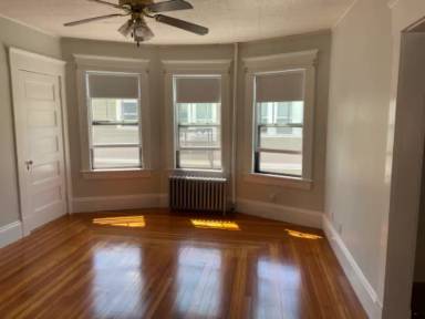 Main picture of 24 Custer St