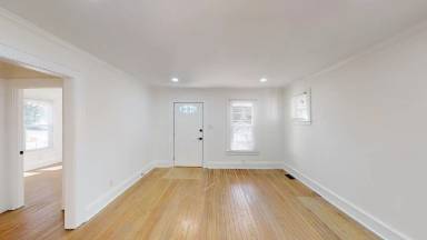 Main picture of 1000 Holland Ave