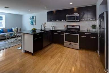 Main picture of 732 N 49th St