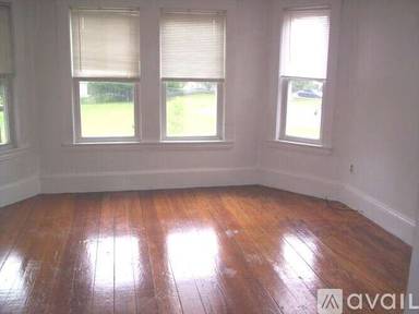 Main picture of 108 Hamden Cir