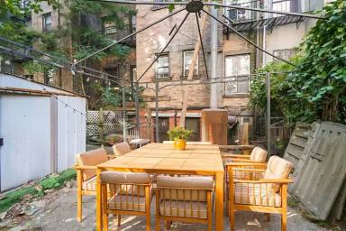 Main picture of 323A E 89th St