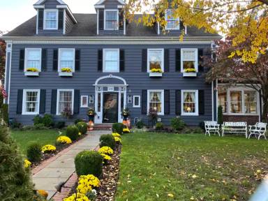 Main picture of 232 Kenyon St