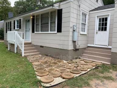 Main picture of 7 Phoenix Ave