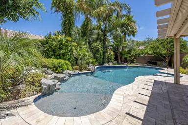 Main picture of 1120 E Mead Dr