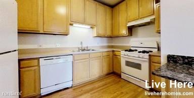 Main picture of 1526 N Halsted St