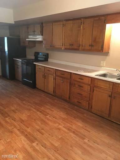 Main picture of 2494 Graham St