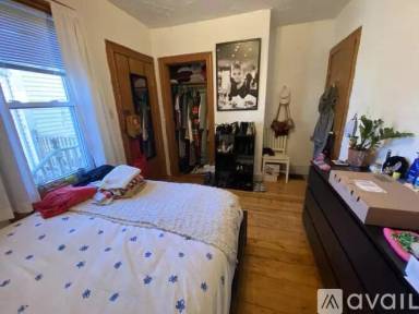 Main picture of 40 Jay St