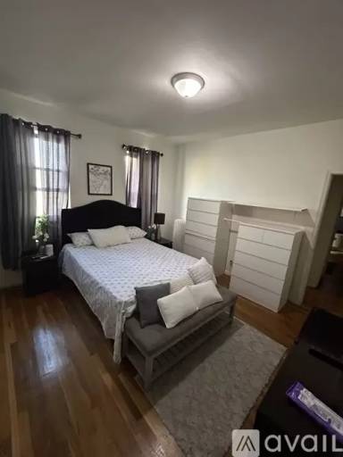Main picture of 3150 Roberts Ave