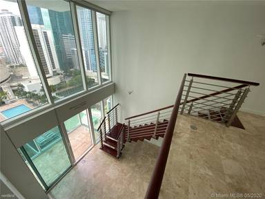 Main picture of Brickell on the River North