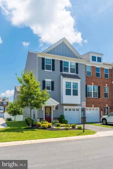 Main picture of 10701 Caledonia Meadow Dr