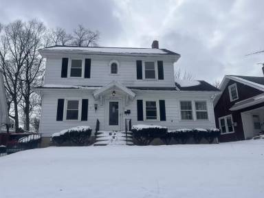 Main picture of 267 Glenmore Dr
