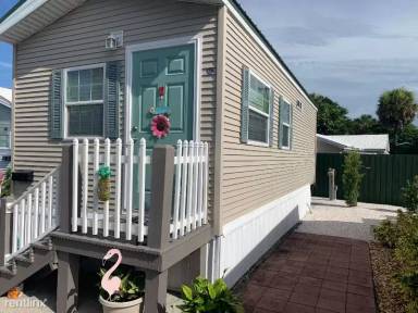 Main picture of 2580 NE Indian River Dr