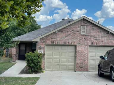 Main picture of 8040 Doreen Ave