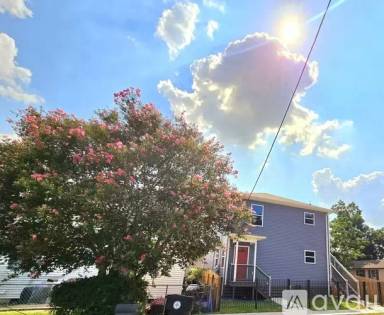 Main picture of 8812 Belfast St