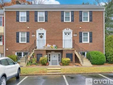 Main picture of 1500 Front Royal Dr