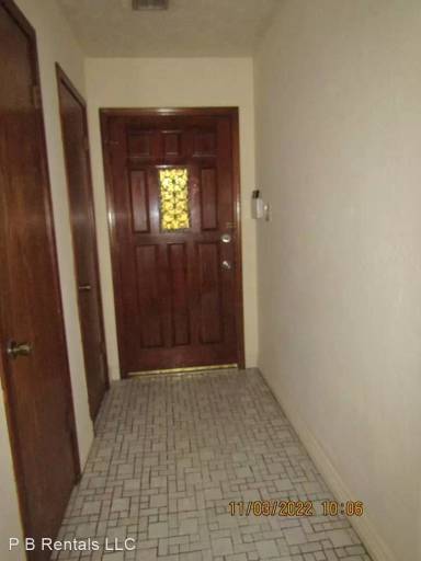Main picture of 1802 NW 80th St