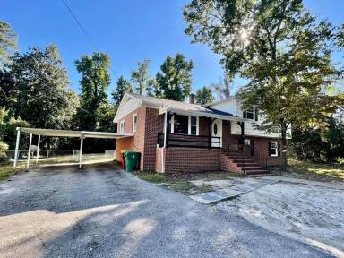 Main picture of 818 Park Dr S