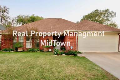 Main picture of 4128 Woodenrail Ln