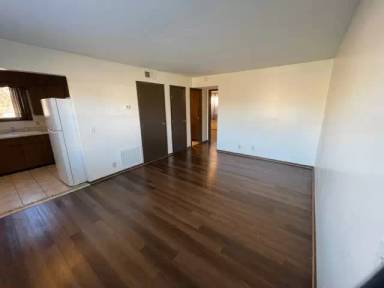 Main picture of 909 E 24th Ave