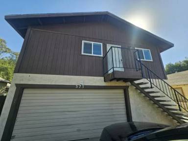 Main picture of 325 Lincoln Ave