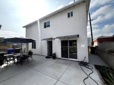 Main picture of 9350 Inglewood Ave