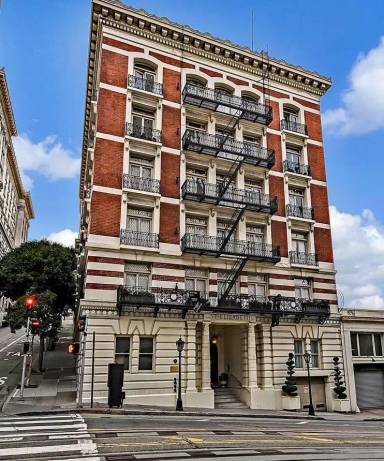 Main picture of 901 Powell St