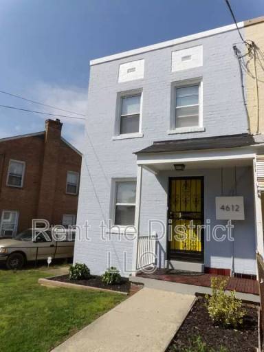 Main picture of 4612 Bass Pl SE