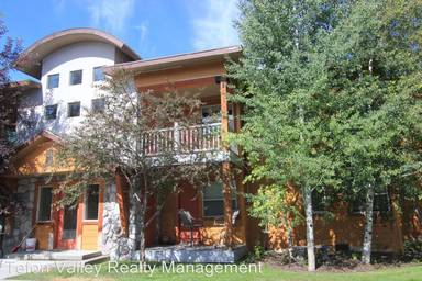 Main picture of 7552 Mountain Laurel Dr