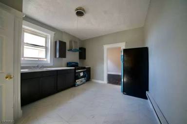 Main picture of 73 Haledon Ave
