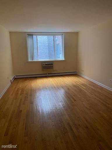 Main picture of 5820 N Sheridan Rd