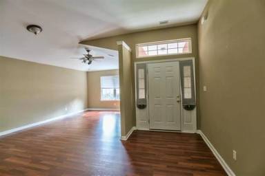 Main picture of 2824 Swanbrooke Ct