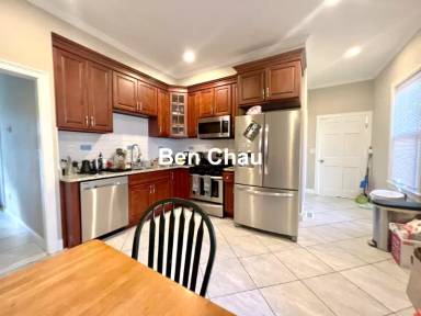 Main picture of 1 Boardman Pl