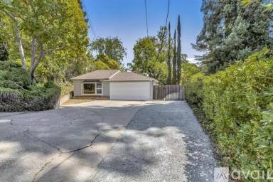 Main picture of 520 Dawkins Dr