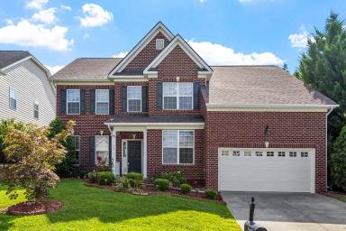 Main picture of 2017 Ollivander Dr