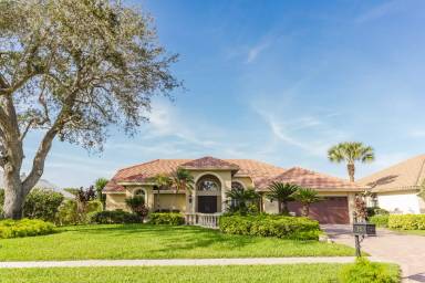 Main picture of 273 Monterey Dr