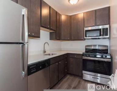 Main picture of 2936 W Palmer St