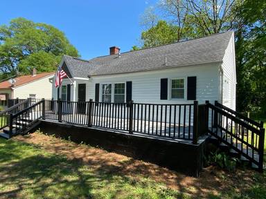 Main picture of 126 Swanee St