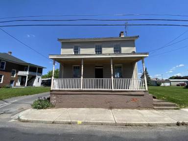 Main picture of 34 E York St