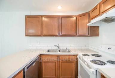 Main picture of 1812 Canyon Blvd