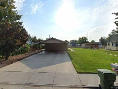 Main picture of 656 SW 5th St