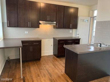 Main picture of 3233 W Dickens Ave