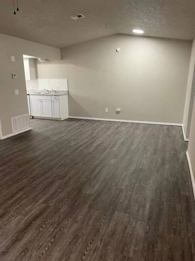 Main picture of 103 Kendra Dr