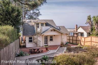 Main picture of 373 Main St