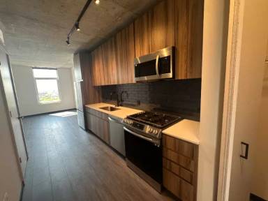 Main picture of 216 N Ashland Ave
